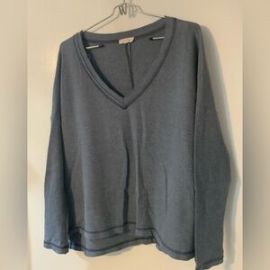 La Meil waffle knit raw hems with Vneck size M